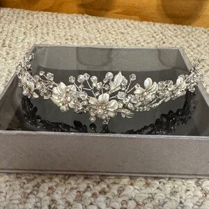 Elegant Silver Floral Tiara
